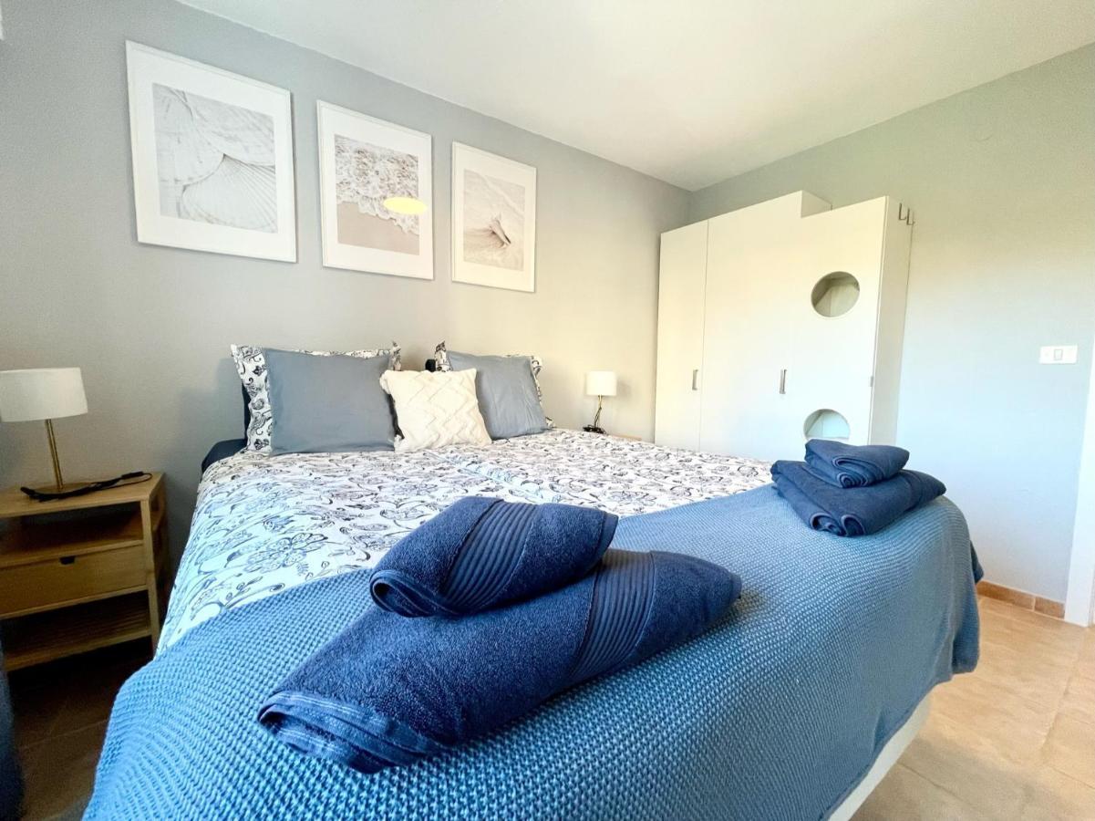Beachfront Apartment With Ocean Views Лос Кристианос Экстерьер фото