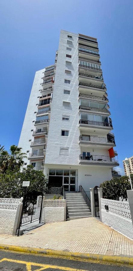 Beachfront Apartment With Ocean Views Лос Кристианос Экстерьер фото